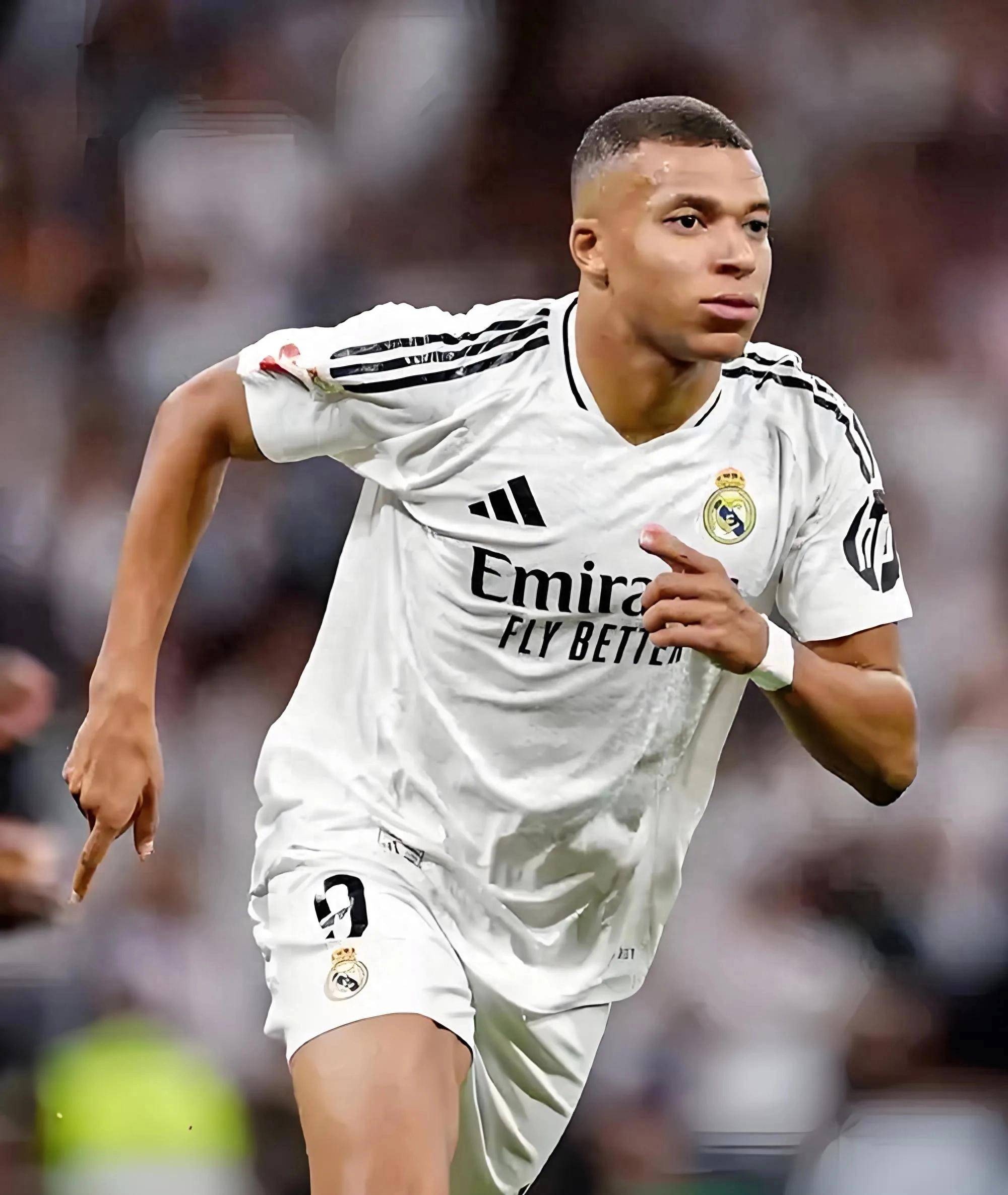 [图]法比奥扳平林良铭建功 国安客场2-1逆转海港