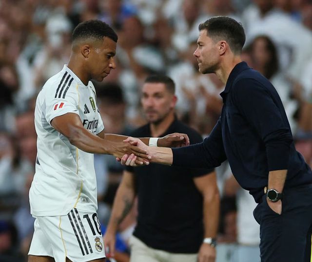 【炉石传说】萨满传说随从卡瑞斯：歌唱明星的华丽演奏