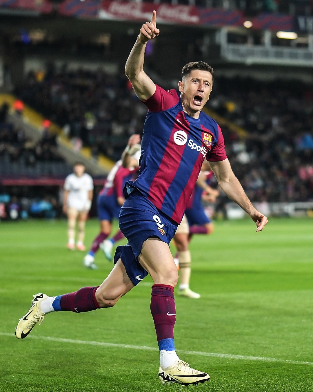 CS国服生日派对活动现已开启，武器箱奖励限时返场！