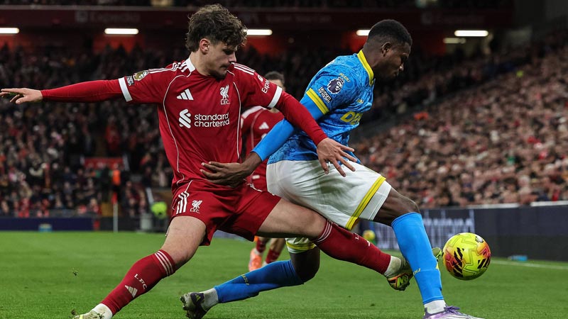 英伦战歌震彻云霄，神锋、快马联袂登场！