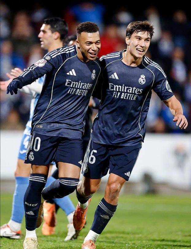 新彩蛋！《美末》医院视力表暗藏鼓励：快跑，别放弃！