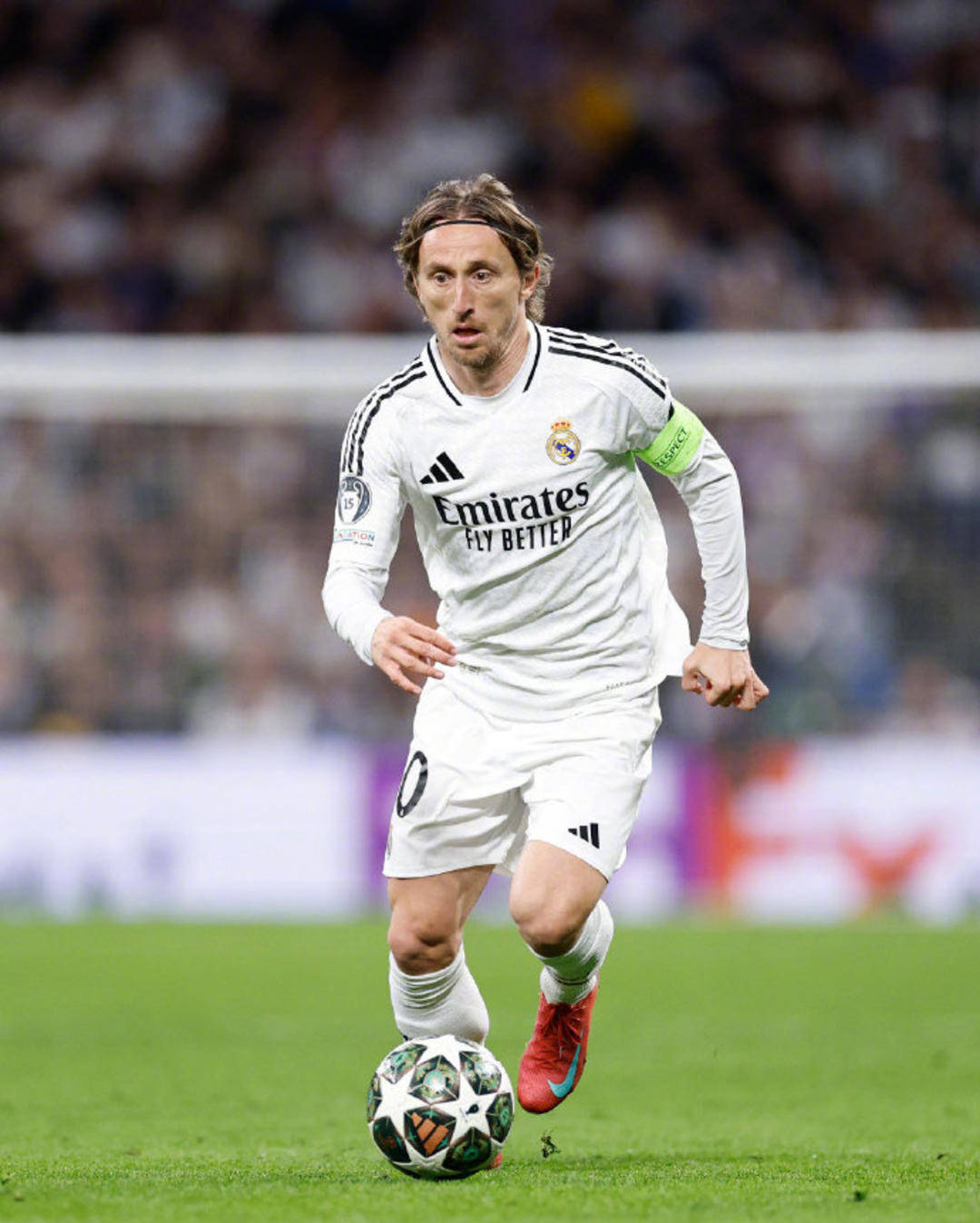 KK官方对战平台战令S28星辉骑士，尽享700%超值权益！