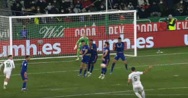 顶薪无望！特雷杨急需抓紧签约，三年12亿合同或成新选择